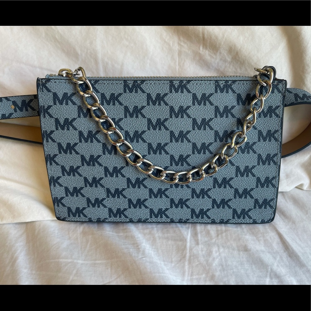 NEW MICHAEL KORS belt purse with chain - medium